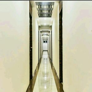Hotel Palace Residency Near Lokmanya Tilak Terminus